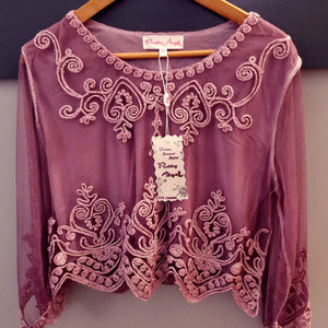 Pretty Angel Top with Decorative Embroidery - NWT